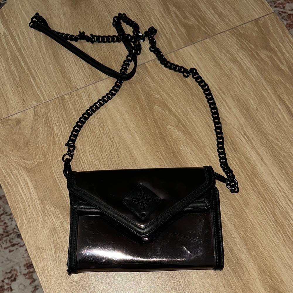 Simply Vera Wang Dark Purple Black Chain Crossbody Bag